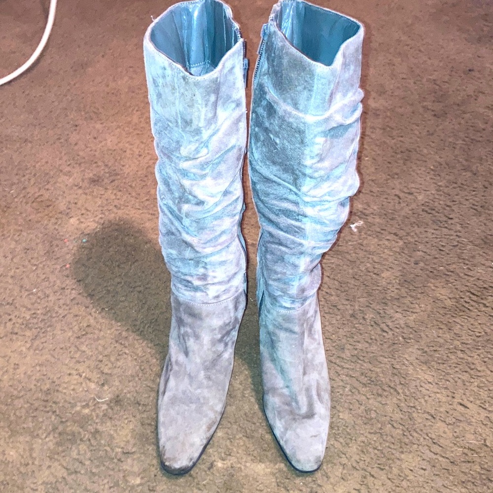 Slouchy grey faux boots